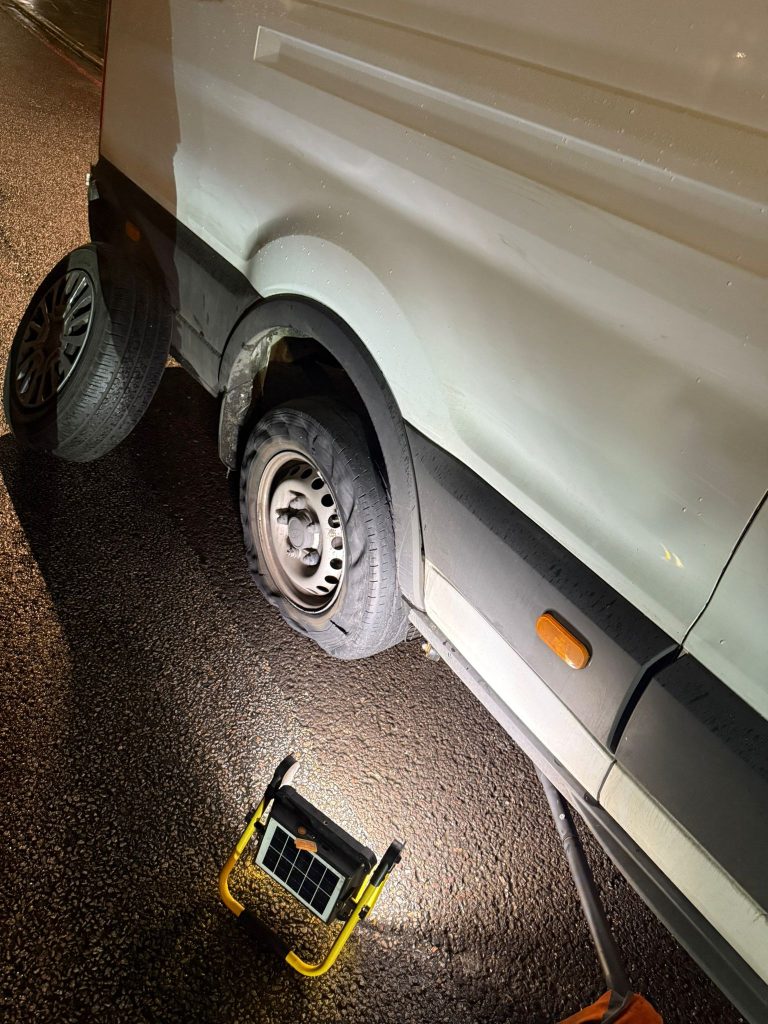 Roadside tyre repair near me